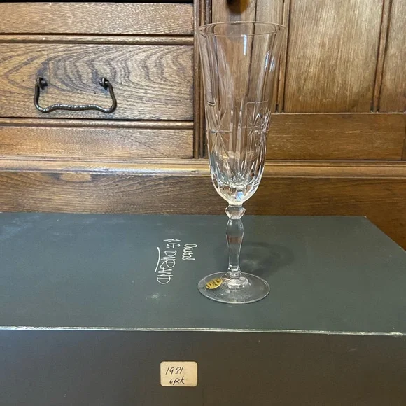 Vintage 1981 Cristal d'Arques Champagne Flutes. Set of 6 in box never used - Picture 5 of 8